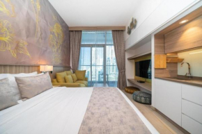 HiGuests - Design studio in Dubai Marina with views
